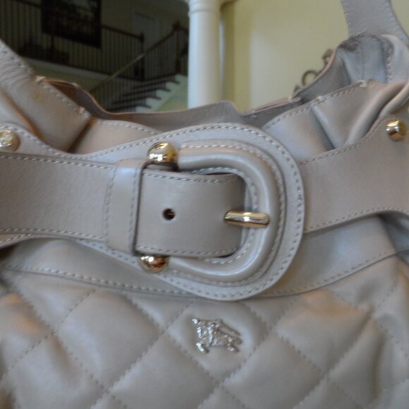Burberry Beige Quilted Leather Shoulder Bag - Picture 4 of 16